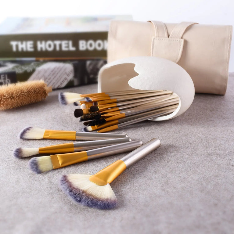 24-Piece Professional Makeup Brush Set – Soft Synthetic Bristles for Flawless Application